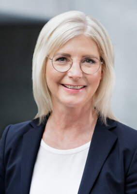 Portrait Ulrike Scharf